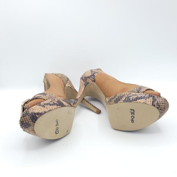 Guess Peep Toe Stiletto 4.5" Heel Snakeskin Tan Gold Buckle women's size 7 - Picture 5 of 9